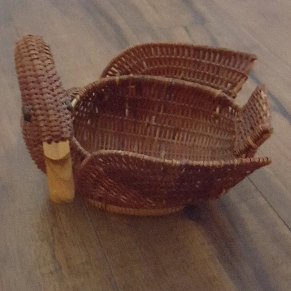 Vintage inspired woven